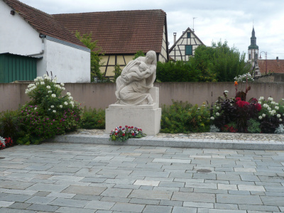 Monument aux morts huttenheim.jpg